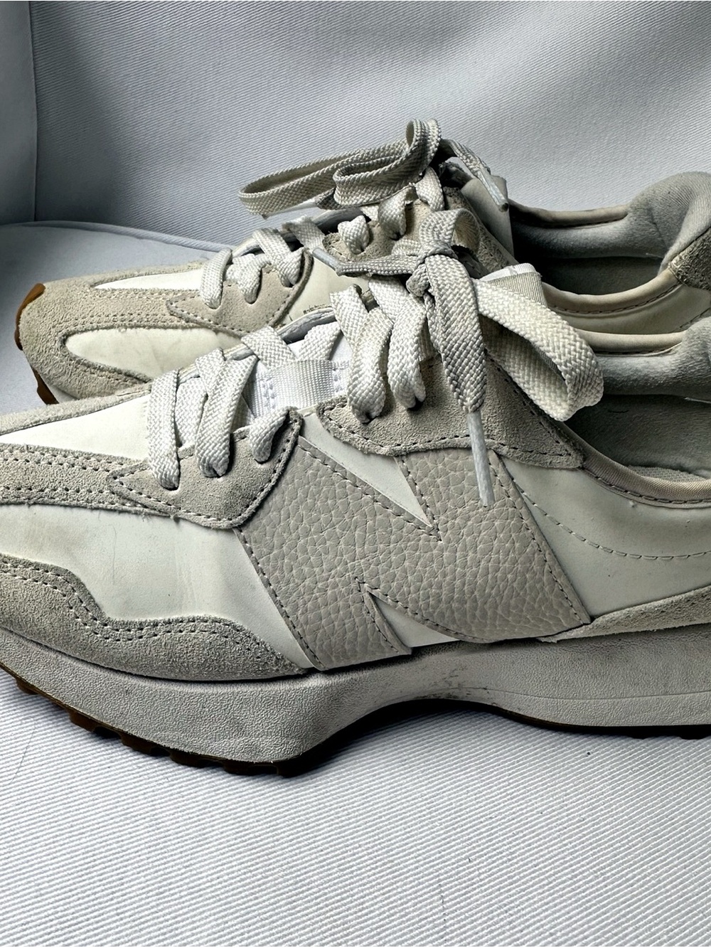 New Balance 327 Linen Sea Salt Sneakers – Women’s 6.5
